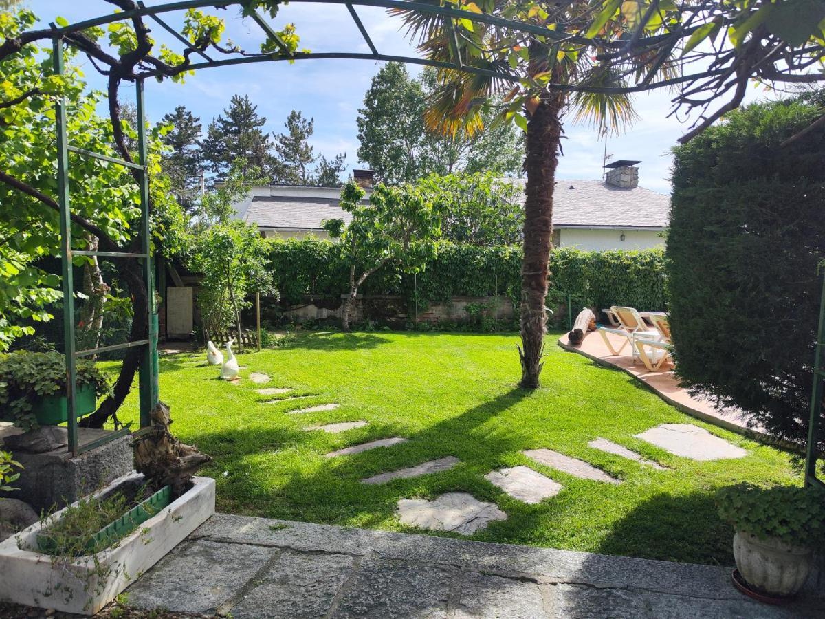 Casita De Invitados Cerca De Madrid * Moralzarzal